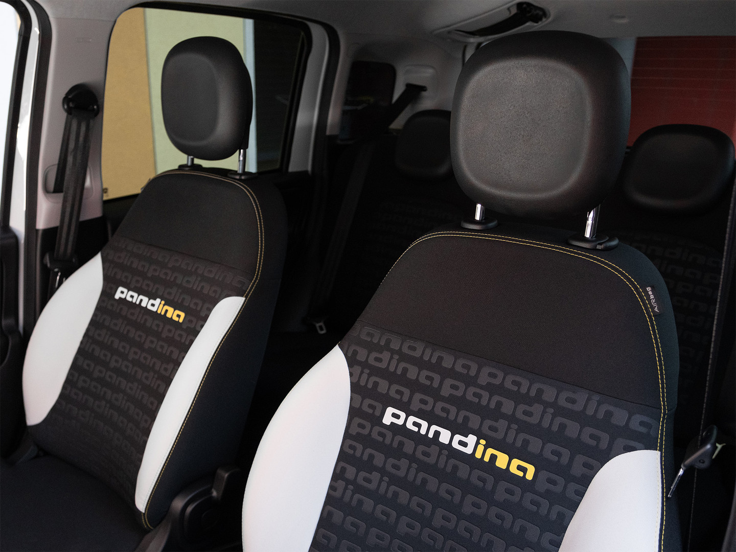 Dettagli interni di Fiat Panda: sedili