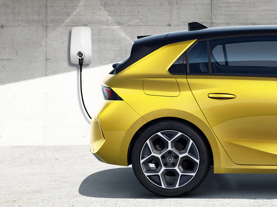 Opel, Astra, Hybrid, Exterior, Charging
